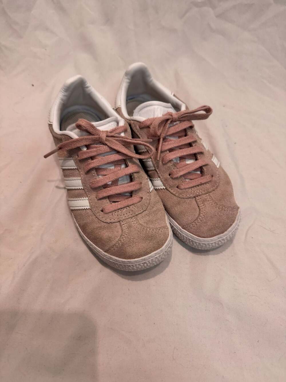 Girls size 13 adidas Gazelle Vapor Pink